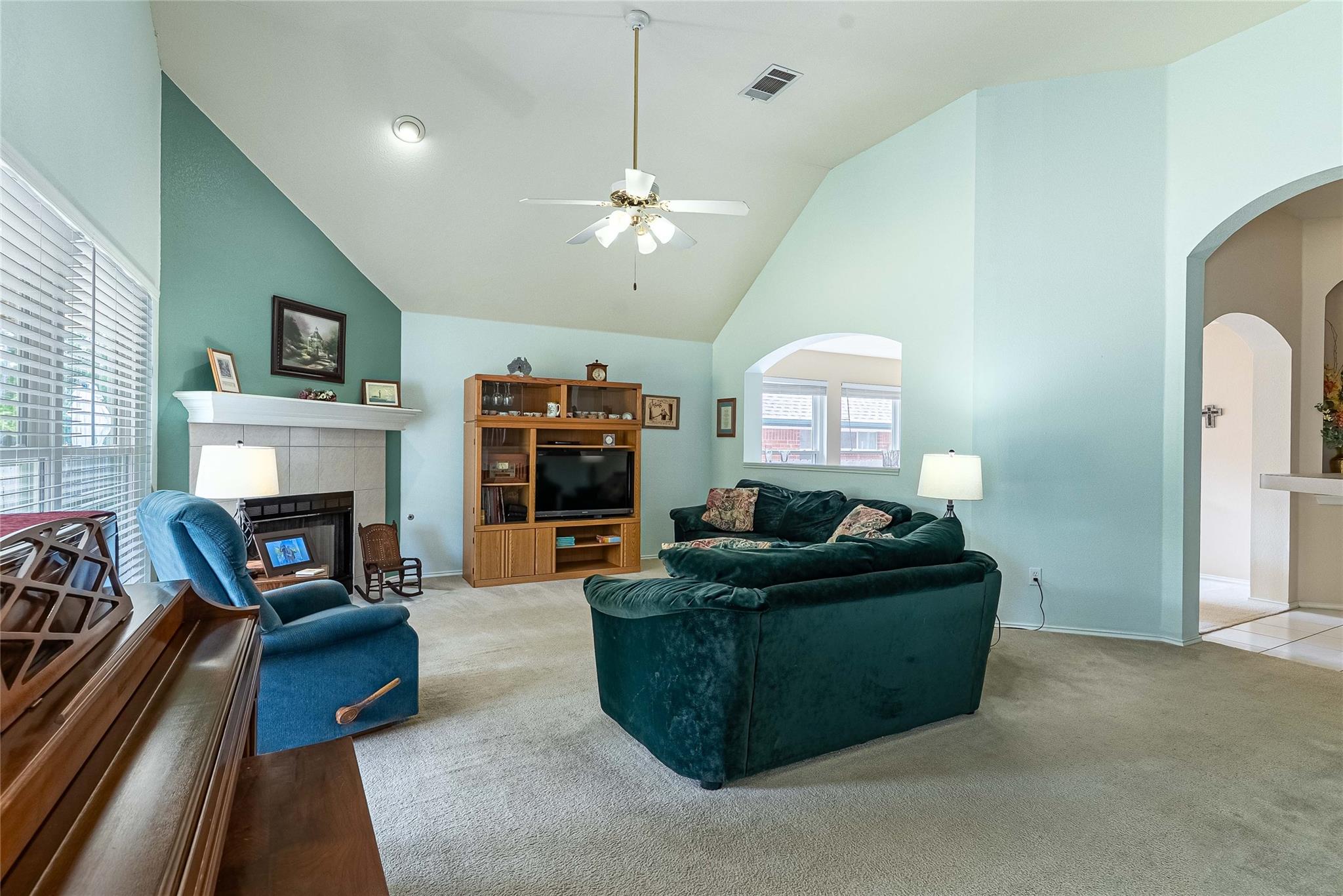 1106 Willow Creek DR