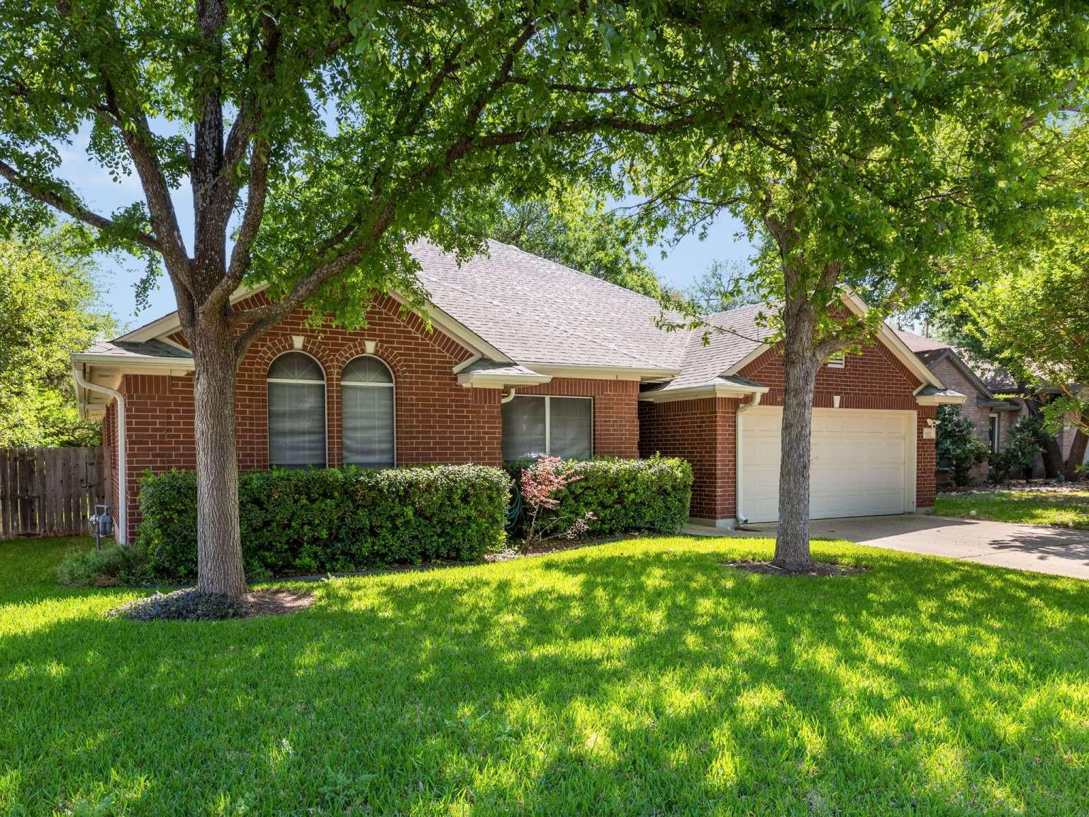 400 N Mount Rushmore DR