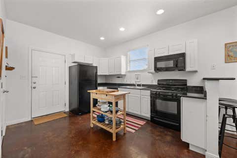Tiny photo for 1610 Willow ST, Austin, TX 78702 (MLS # 5478955)