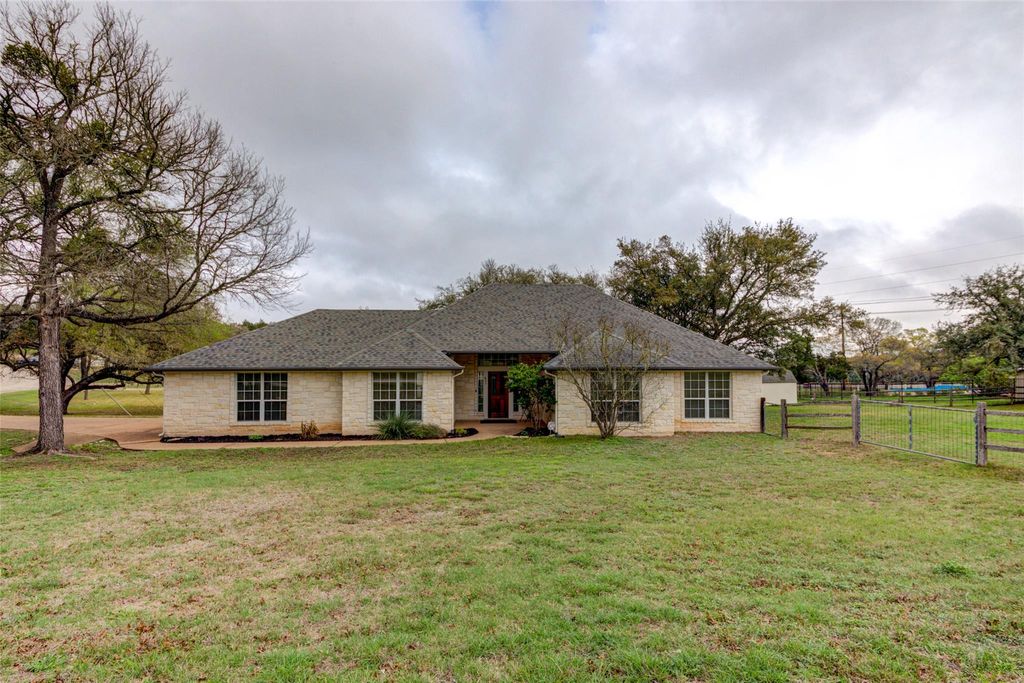 Photo of 805 Kemp Hills DR, Austin, TX 78737 (MLS # 3377266)