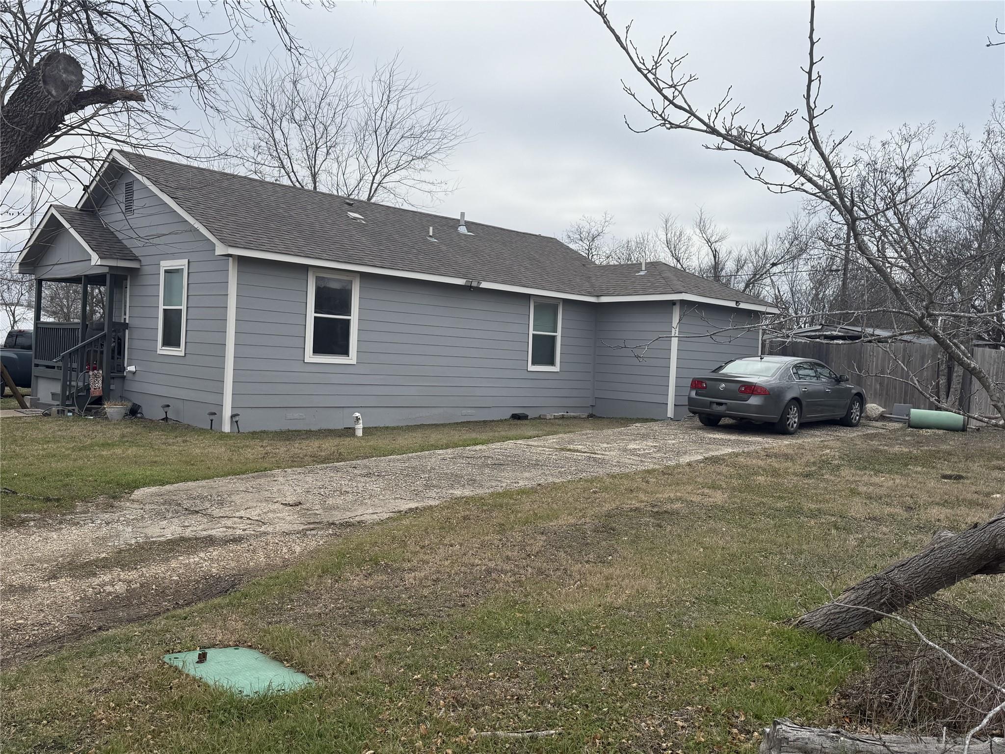 211 Murphy ST