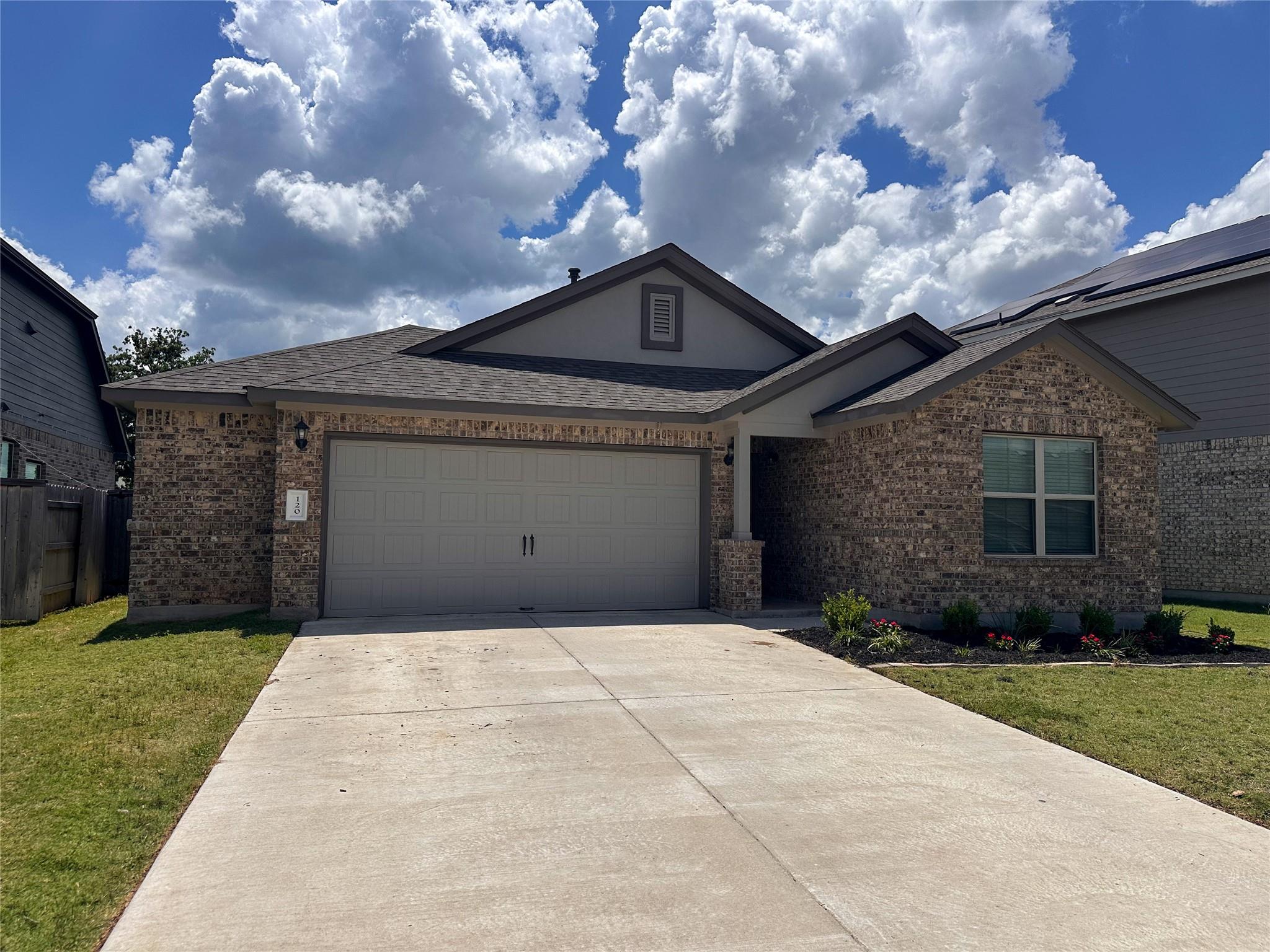 120 Shagbark TRL