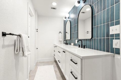 Tiny photo for 433 TOWNE PARKE TRL, Austin, TX 78751 (MLS # 4546796)