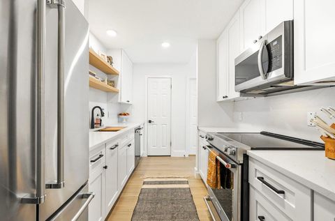 Tiny photo for 433 TOWNE PARKE TRL, Austin, TX 78751 (MLS # 4546796)