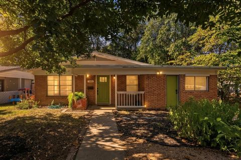 Tiny photo for 1105 Alegria RD, Austin, TX 78757 (MLS # 1713397)