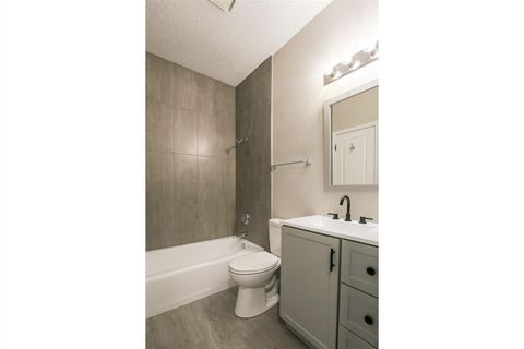 Tiny photo for 203 E 31st ST #104, Austin, TX 78705 (MLS # 9750960)