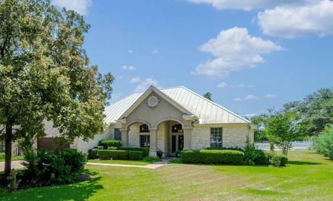 220 Mallet CT Austin TX 78737