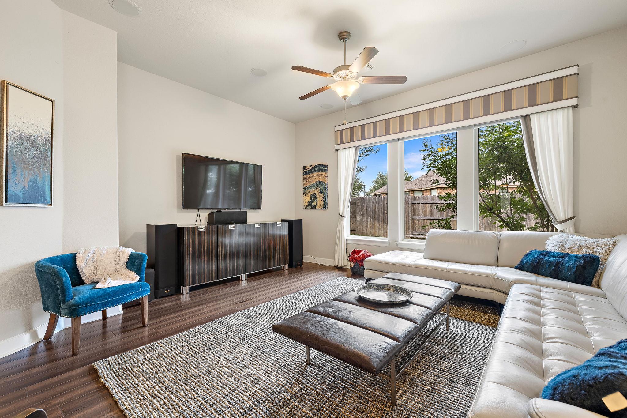 2904 Santa Rosita DR