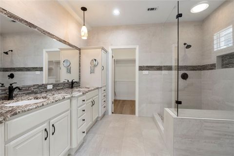 Tiny photo for 403 Hazeltine DR, Lakeway, TX 78734 (MLS # 8767209)