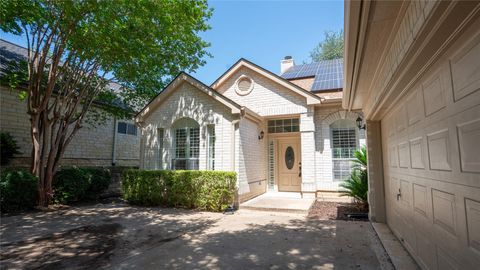 403 Hazeltine DR Lakeway TX 78734