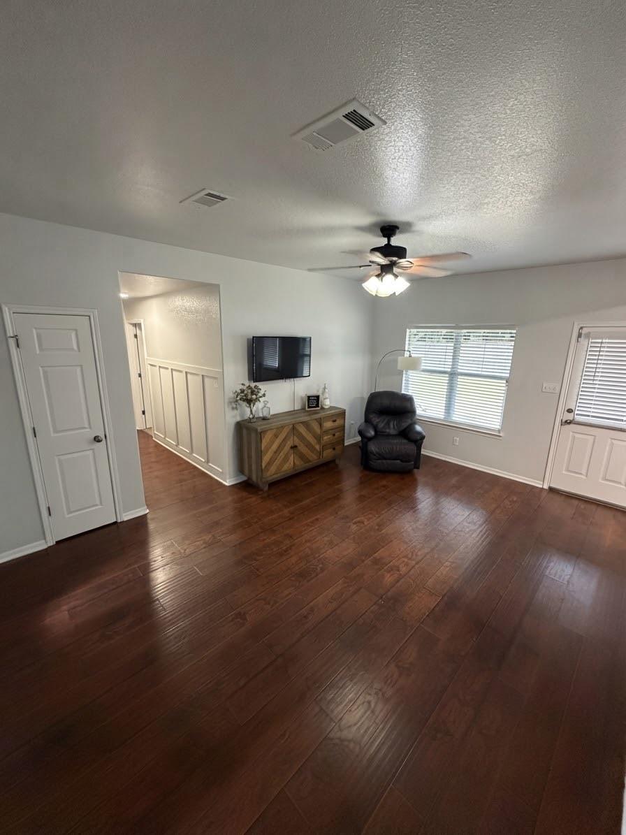 32 Golden Poppy LOOP