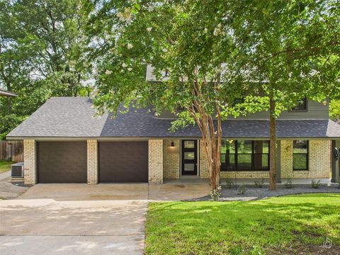 Photo of 7019 Creighton LN, Austin, TX 78723 (MLS # 7234349)