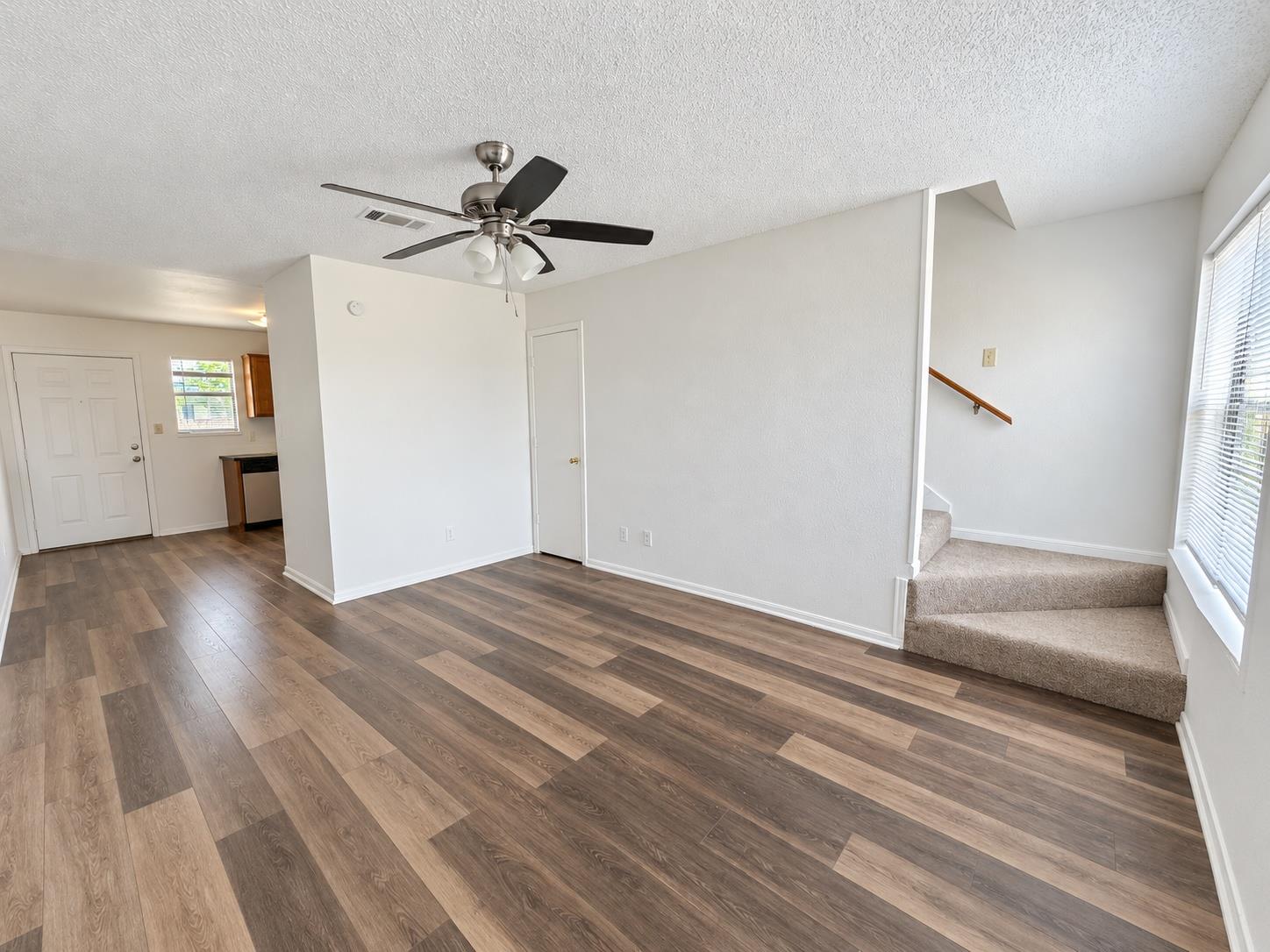 4305 Shawn DR