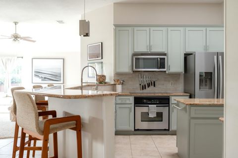 Photo of 7601 Ponoma TRL, Austin, TX 78749 (MLS # 4751435)