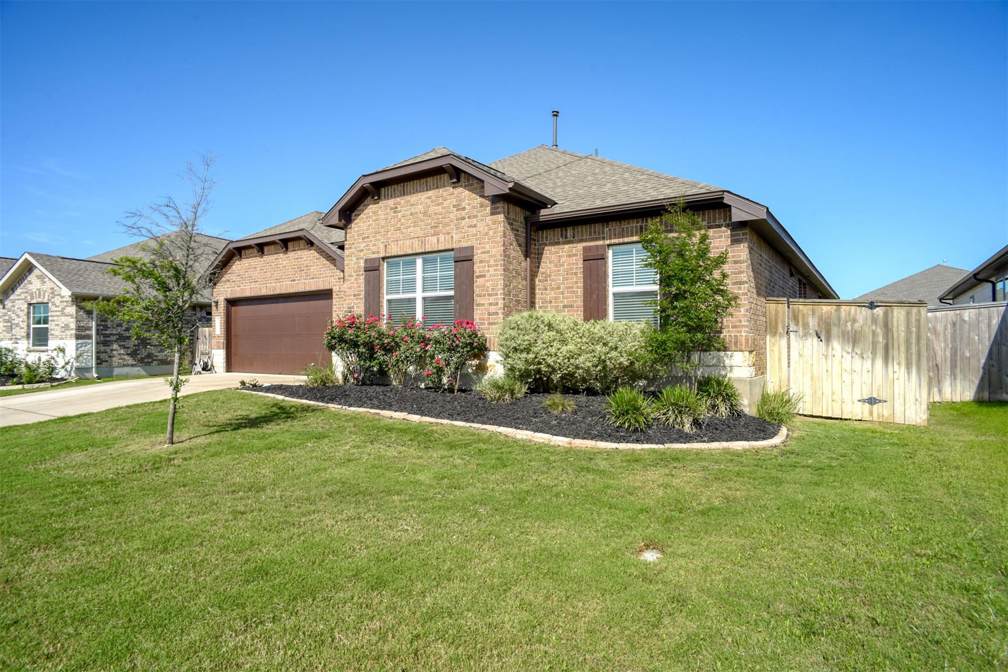 111 Joseph Hawkins LN