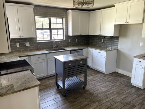 Tiny photo for 15818 Hamilton Pool RD, Austin, TX 78738 (MLS # 1835539)