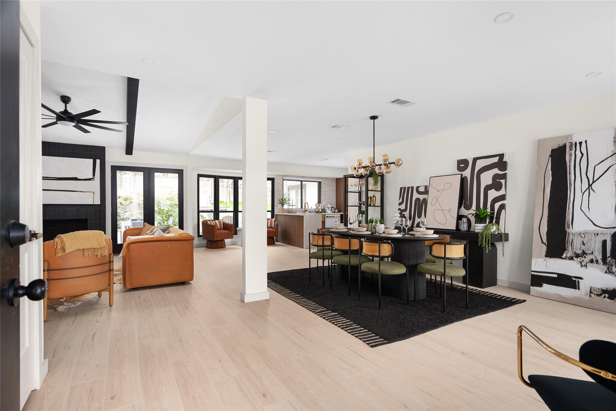 2209 Forest Bend DR