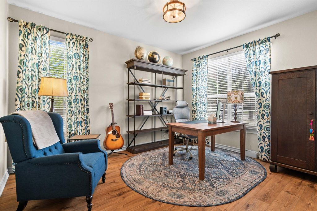 Photo of 328 Island Oak DR, Austin, TX 78748 (MLS # 5768221)