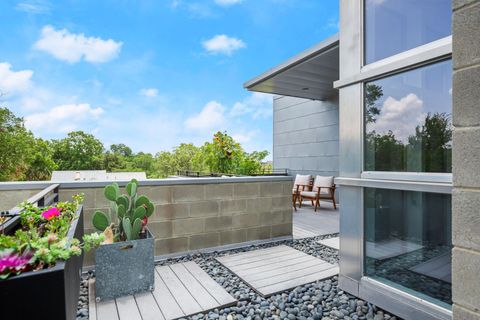 Tiny photo for 1003 E 8th ST, Austin, TX 78702 (MLS # 5664911)