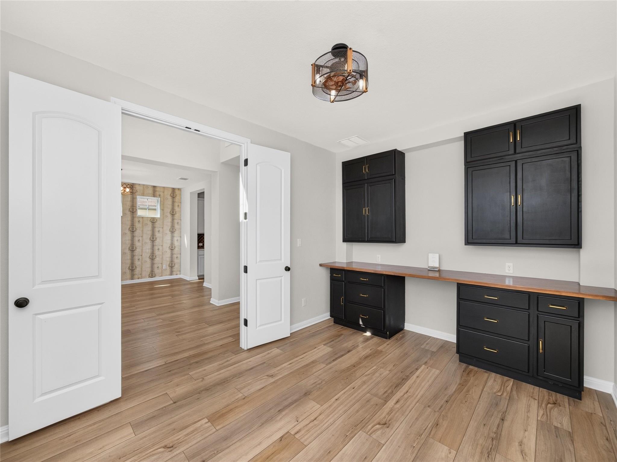 311 Bear Oak ST
