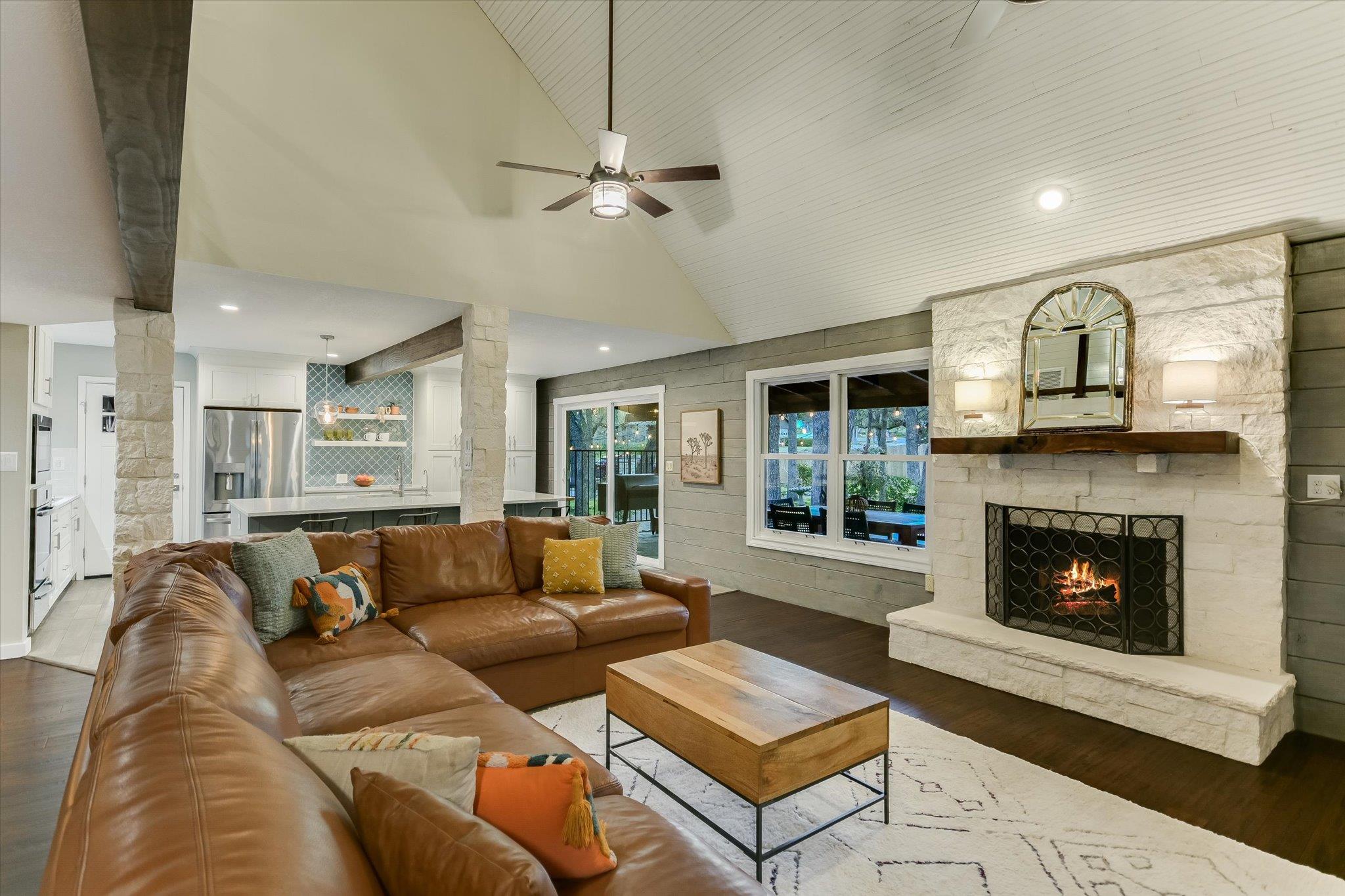Wimberley, Texas 78676, United States, 3 Bedrooms Bedrooms, ,4 BathroomsBathrooms,Residential,Active,79645