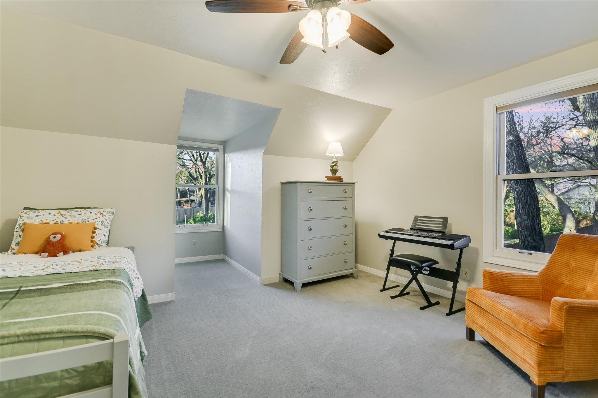 Wimberley, Texas 78676, United States, 3 Bedrooms Bedrooms, ,4 BathroomsBathrooms,Residential,Active,79645