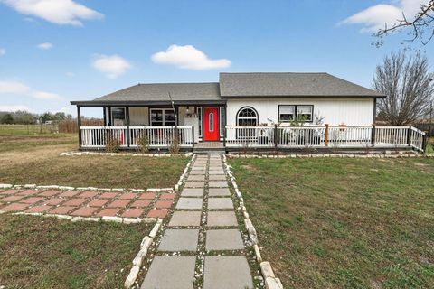 174 Monroe King LN Elgin TX 78621