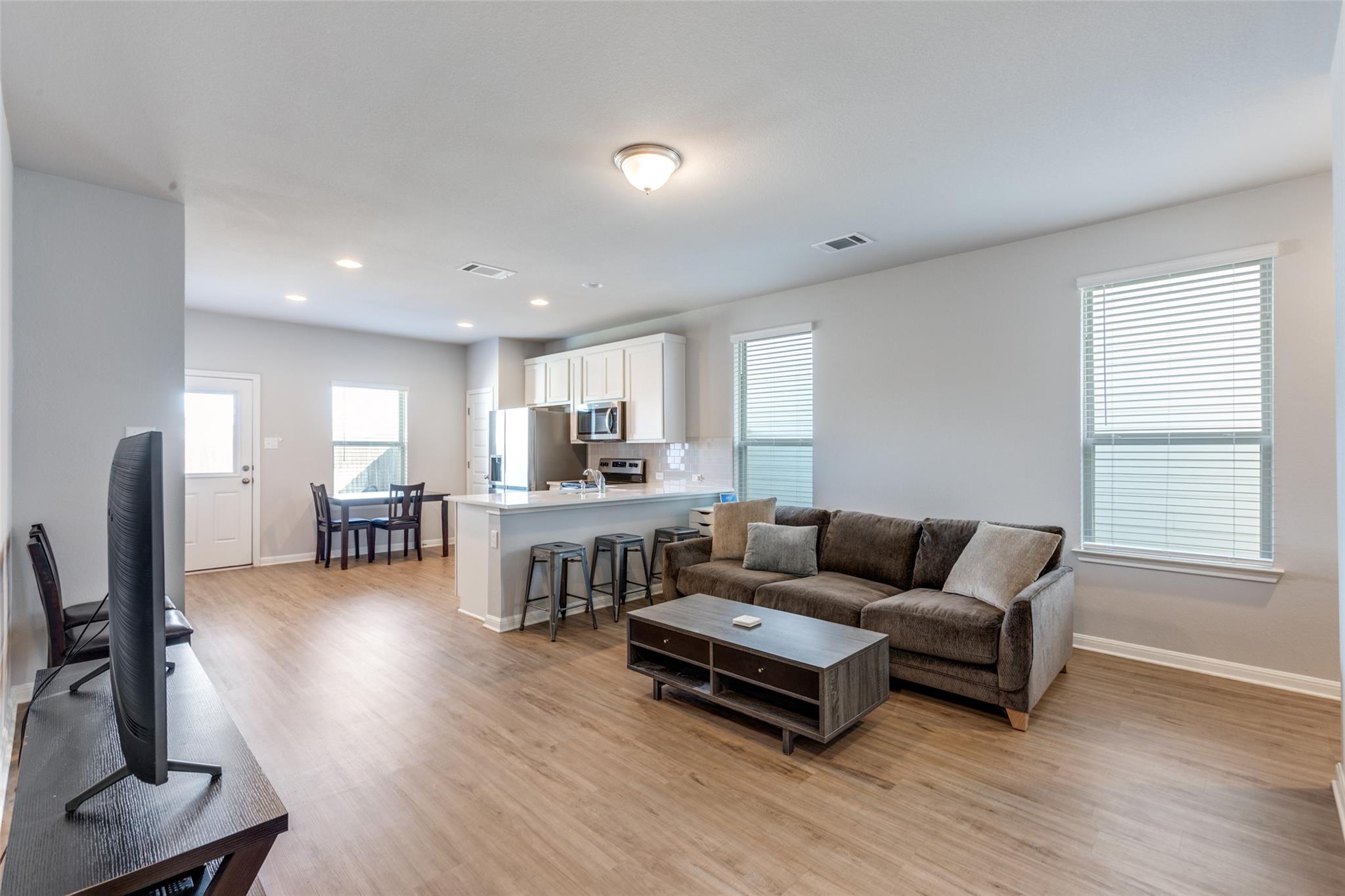 204 Kellys Heroes WAY