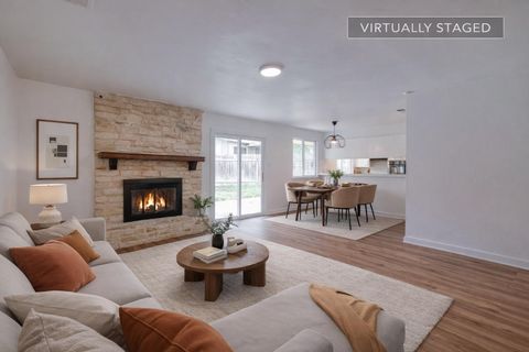 Photo of 10214 Oak Hollow DR, Austin, TX 78758 (MLS # 1798776)