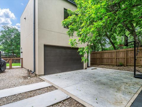 Tiny photo for 1703 Dexter ST, Austin, TX 78704 (MLS # 9887994)