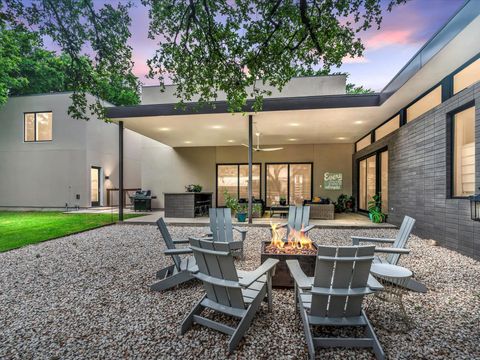 Photo of 1703 Dexter ST, Austin, TX 78704 (MLS # 9887994)
