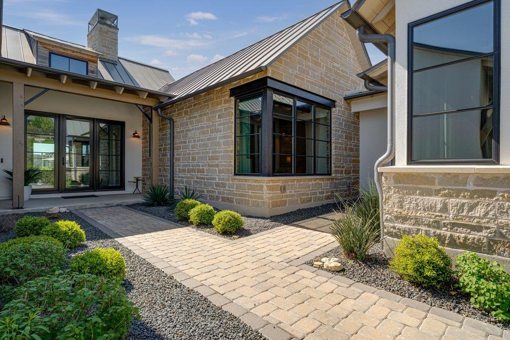 316 Hidden Beacon BND