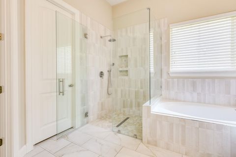 Tiny photo for 16012 La Rosa DR, Austin, TX 78738 (MLS # 3881207)