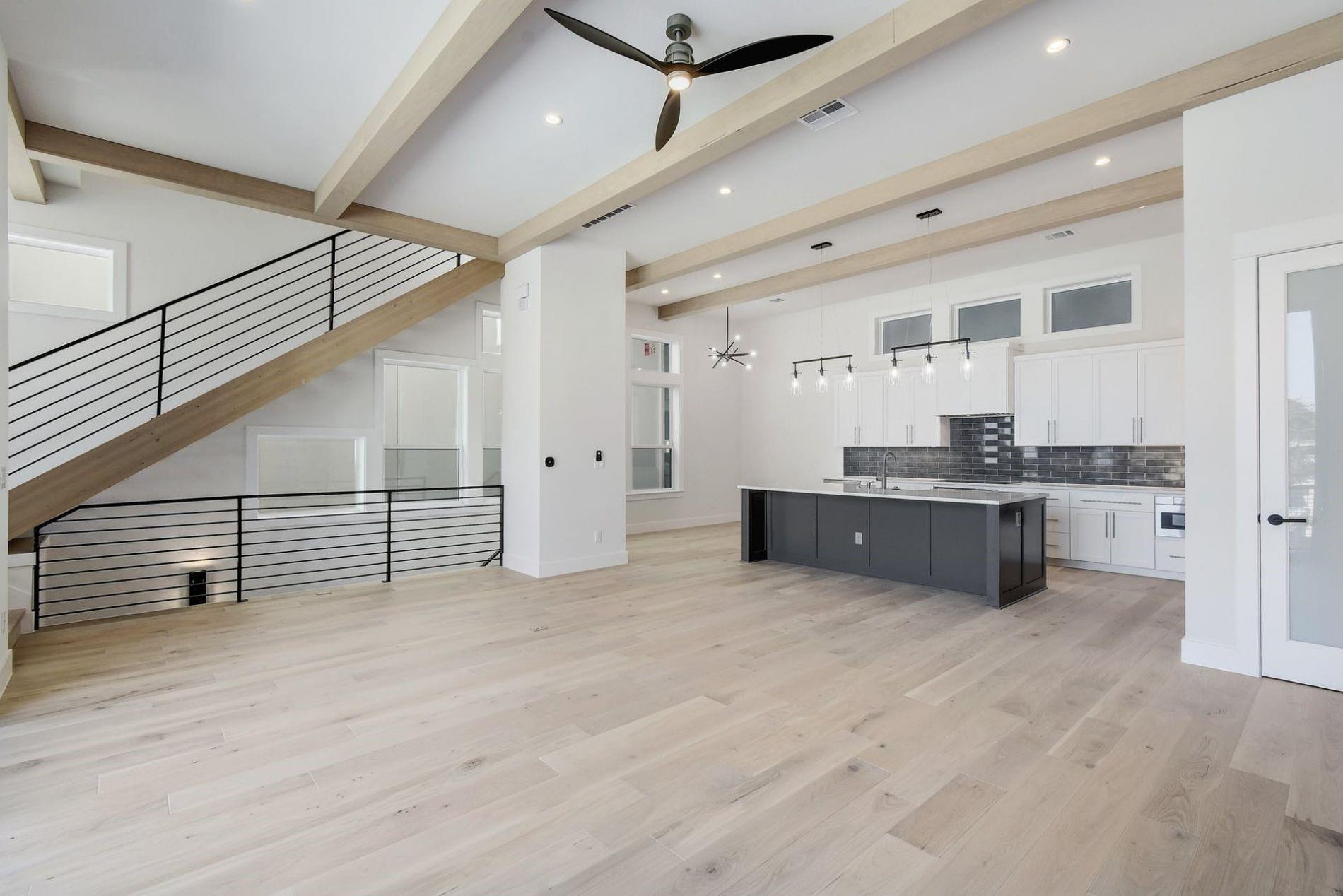 13404 Galleria CIR