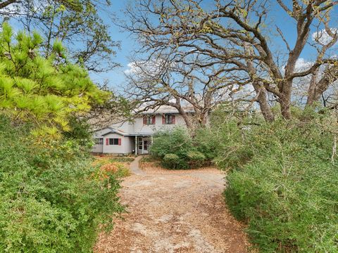 Photo of 339 Cool Water DR, Bastrop, TX 78602 (MLS # 7164806)