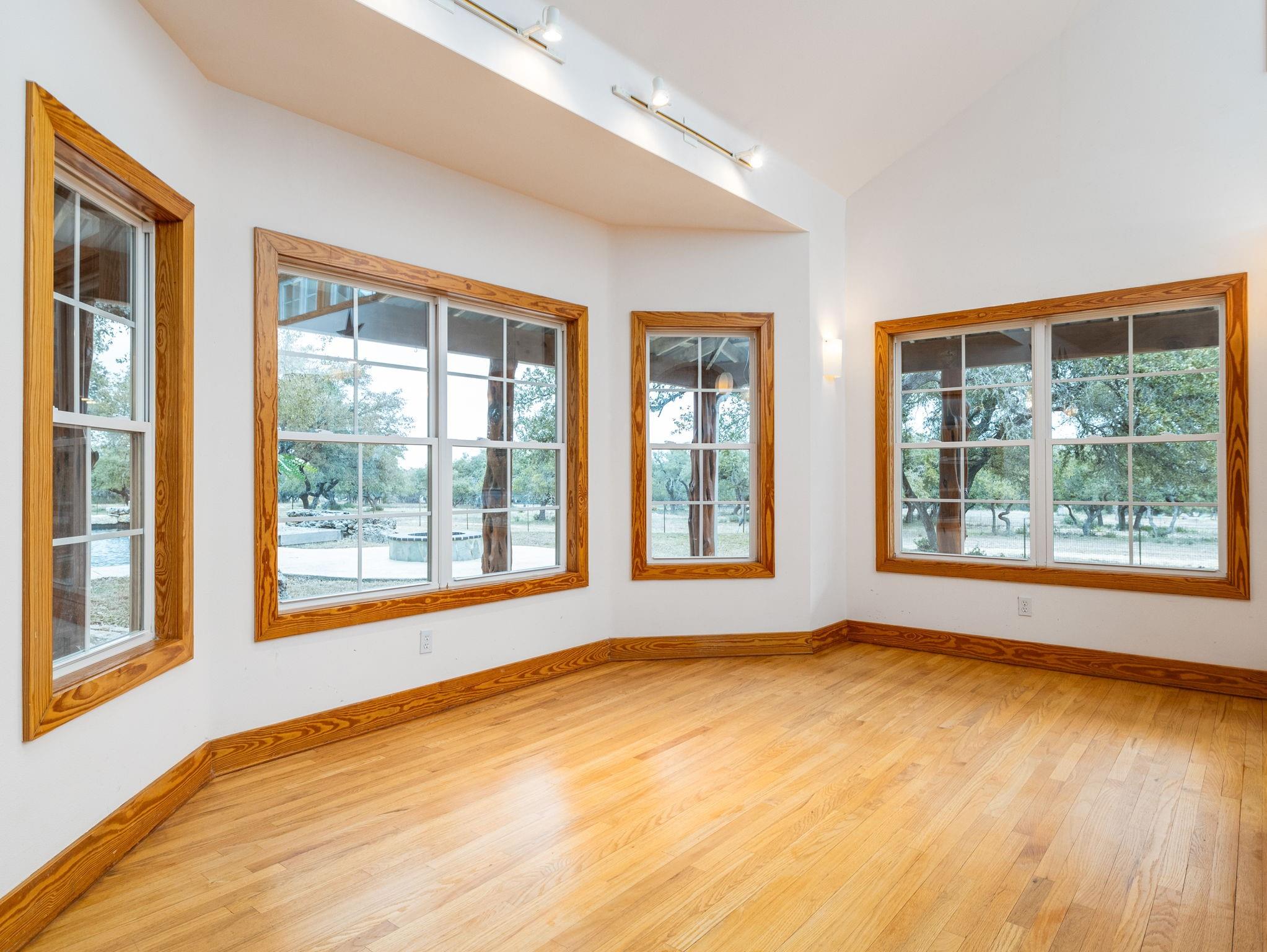 Driftwood, Texas 78619, United States, 3 Bedrooms Bedrooms, ,4 BathroomsBathrooms,Residential,Active,7234