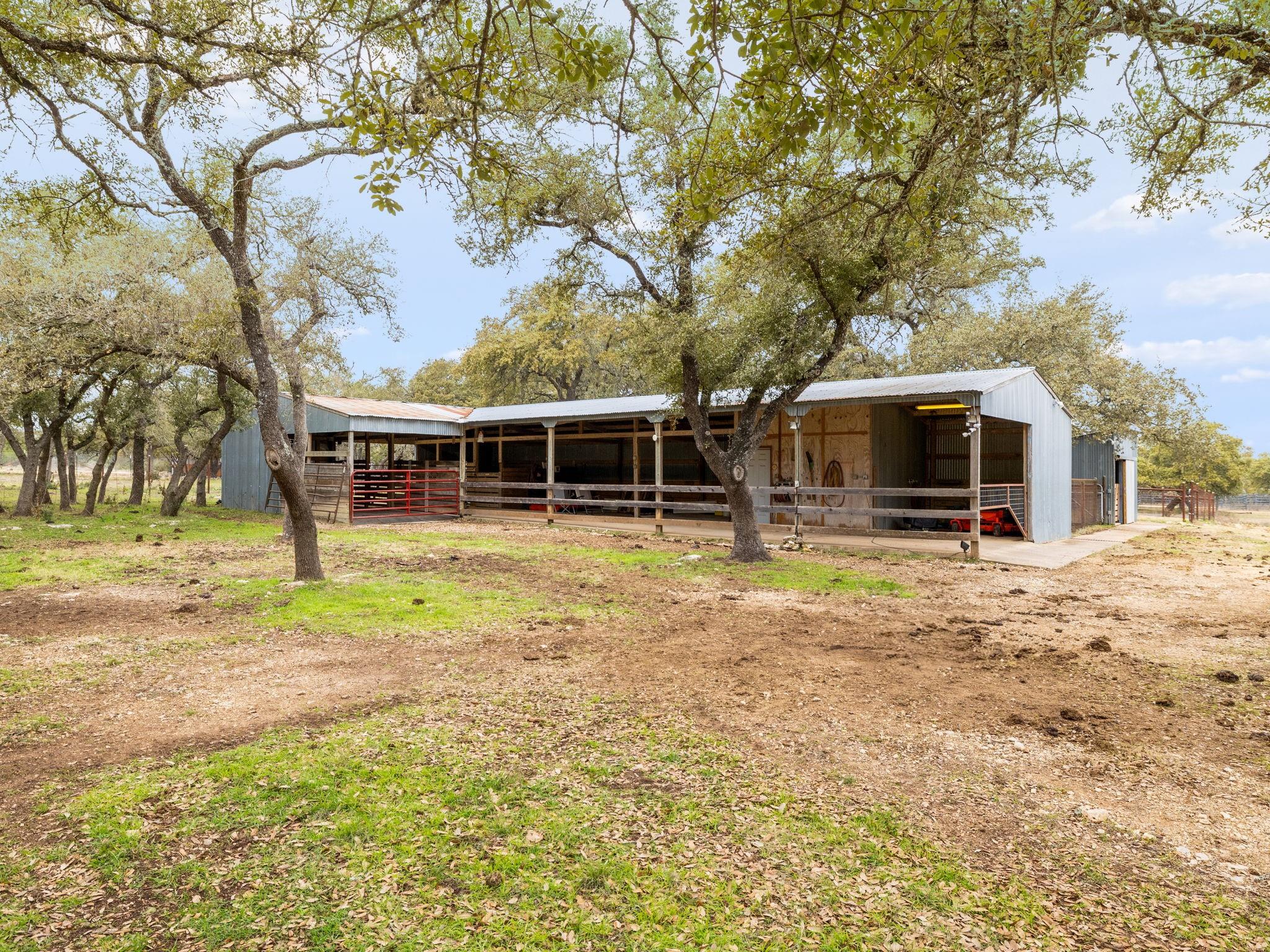 Driftwood, Texas 78619, United States, 3 Bedrooms Bedrooms, ,4 BathroomsBathrooms,Residential,Active,7234