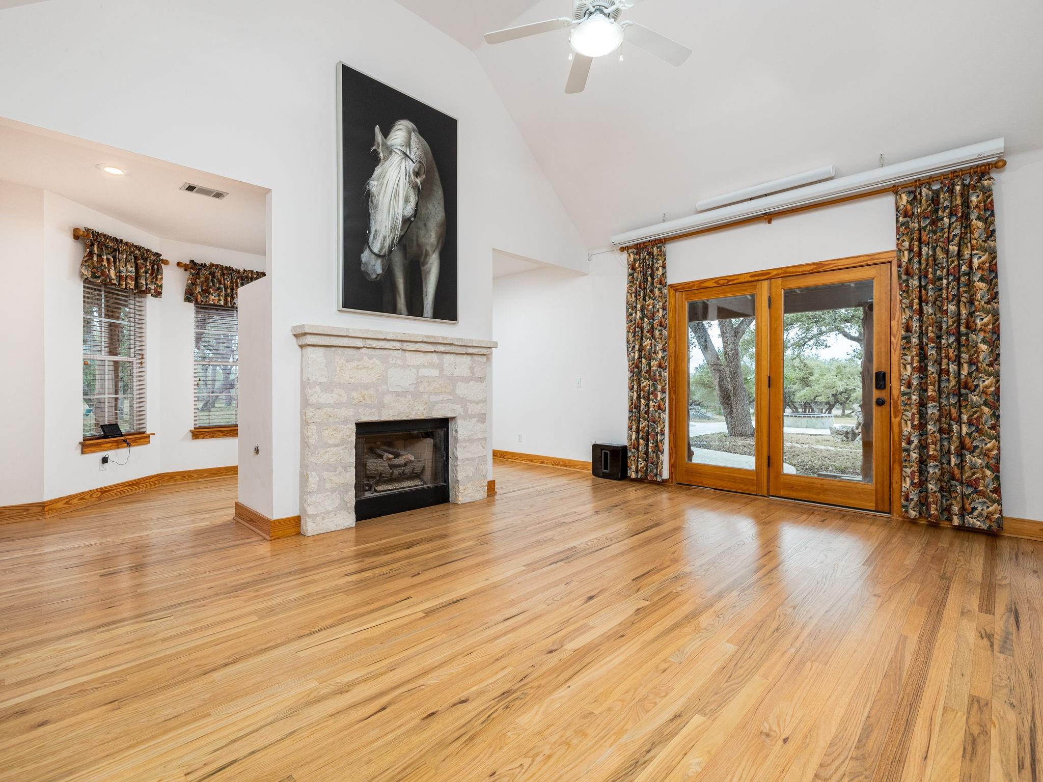 Driftwood, Texas 78619, United States, 3 Bedrooms Bedrooms, ,4 BathroomsBathrooms,Residential,Active,7234