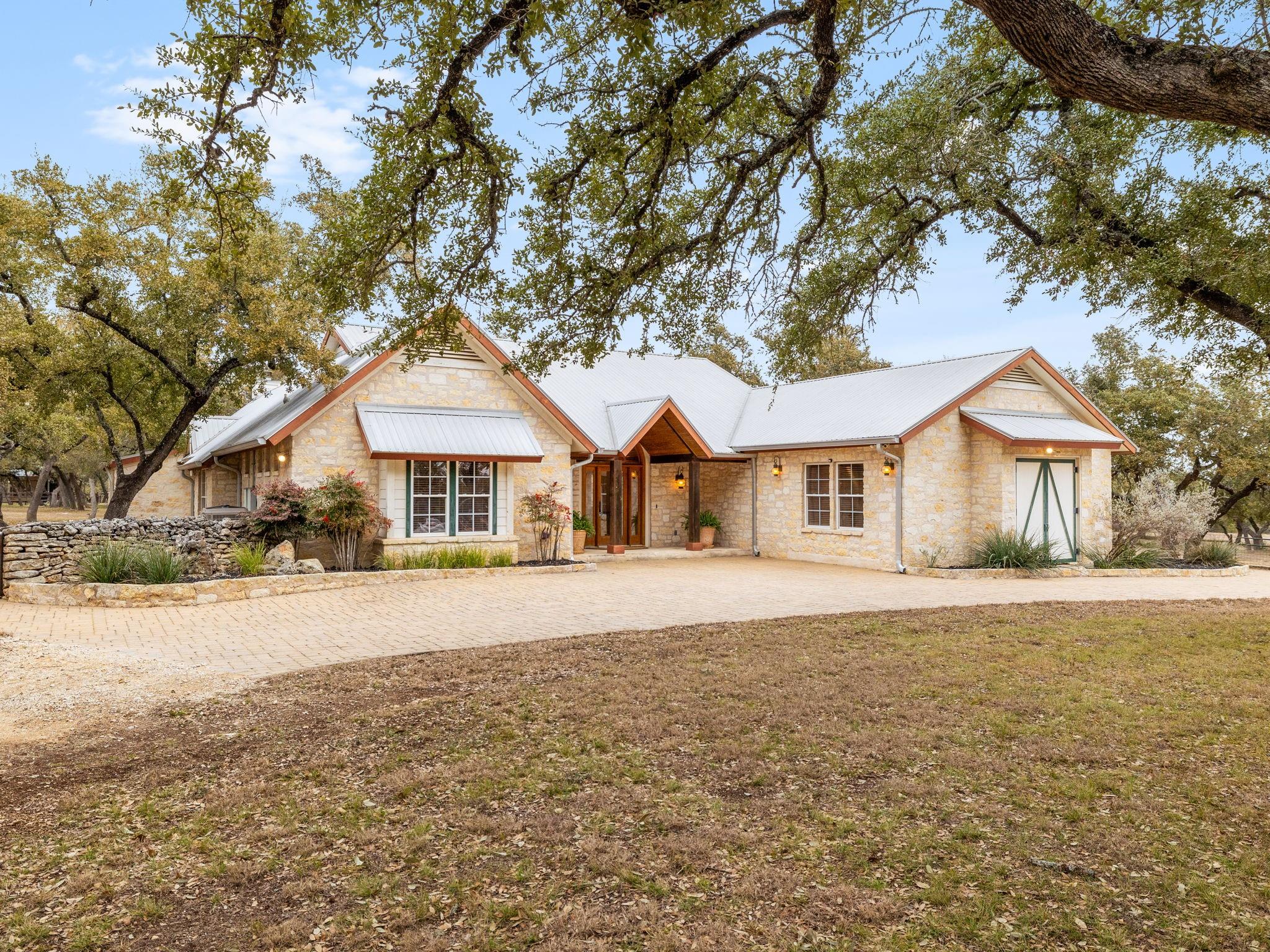 351 Brownson LN