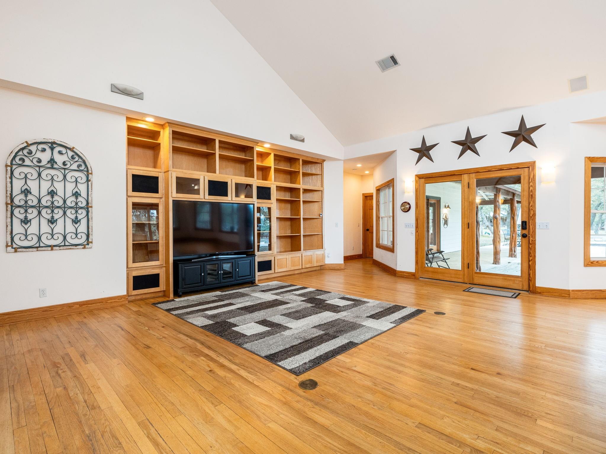 Driftwood, Texas 78619, United States, 3 Bedrooms Bedrooms, ,4 BathroomsBathrooms,Residential,Active,7234