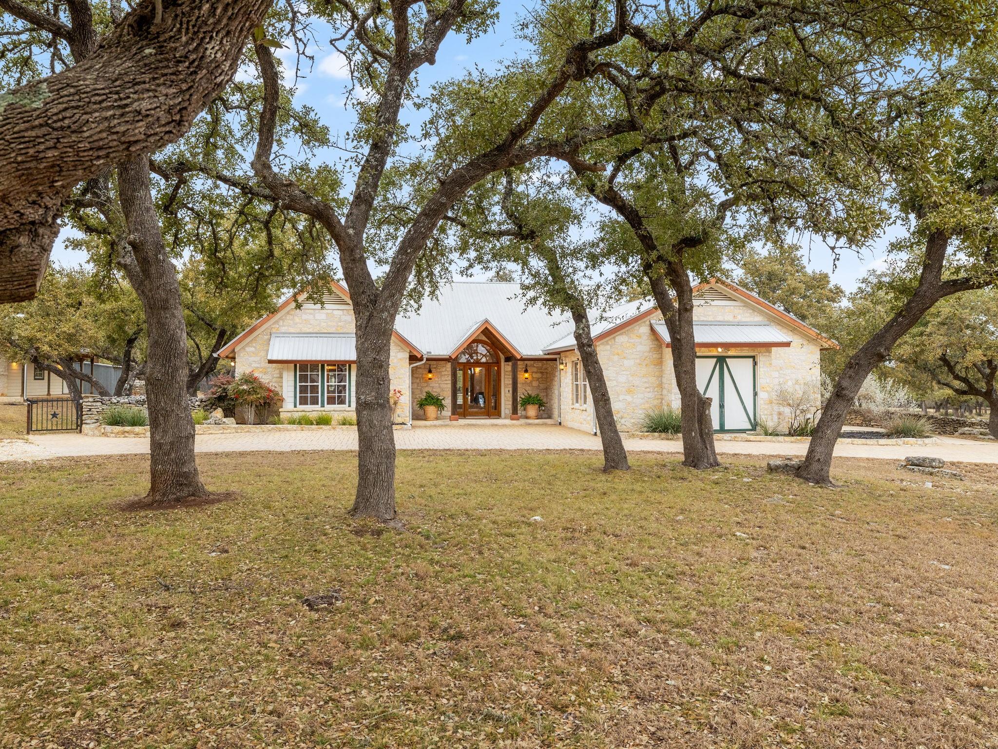 351 Brownson LN
