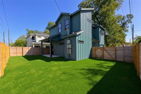 Tiny photo for 1601 Canterbury ST #2, Austin, TX 78702 (MLS # 8317888)