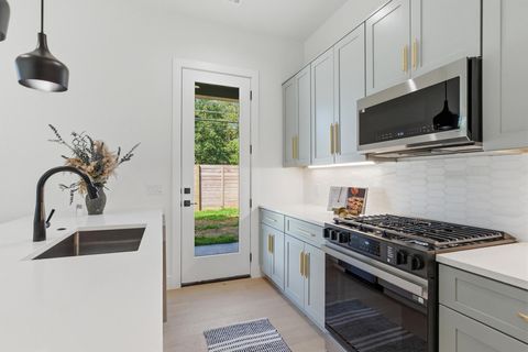 Tiny photo for 1601 Canterbury ST #2, Austin, TX 78702 (MLS # 8317888)