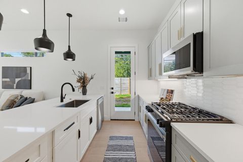 Tiny photo for 1601 Canterbury ST #2, Austin, TX 78702 (MLS # 8317888)