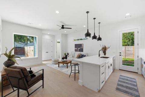 Tiny photo for 1601 Canterbury ST #2, Austin, TX 78702 (MLS # 8317888)