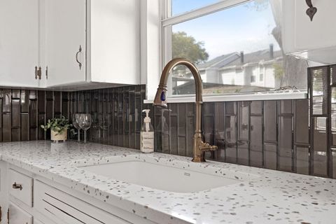 Tiny photo for 7706 Creston LN, Austin, TX 78752 (MLS # 3397856)