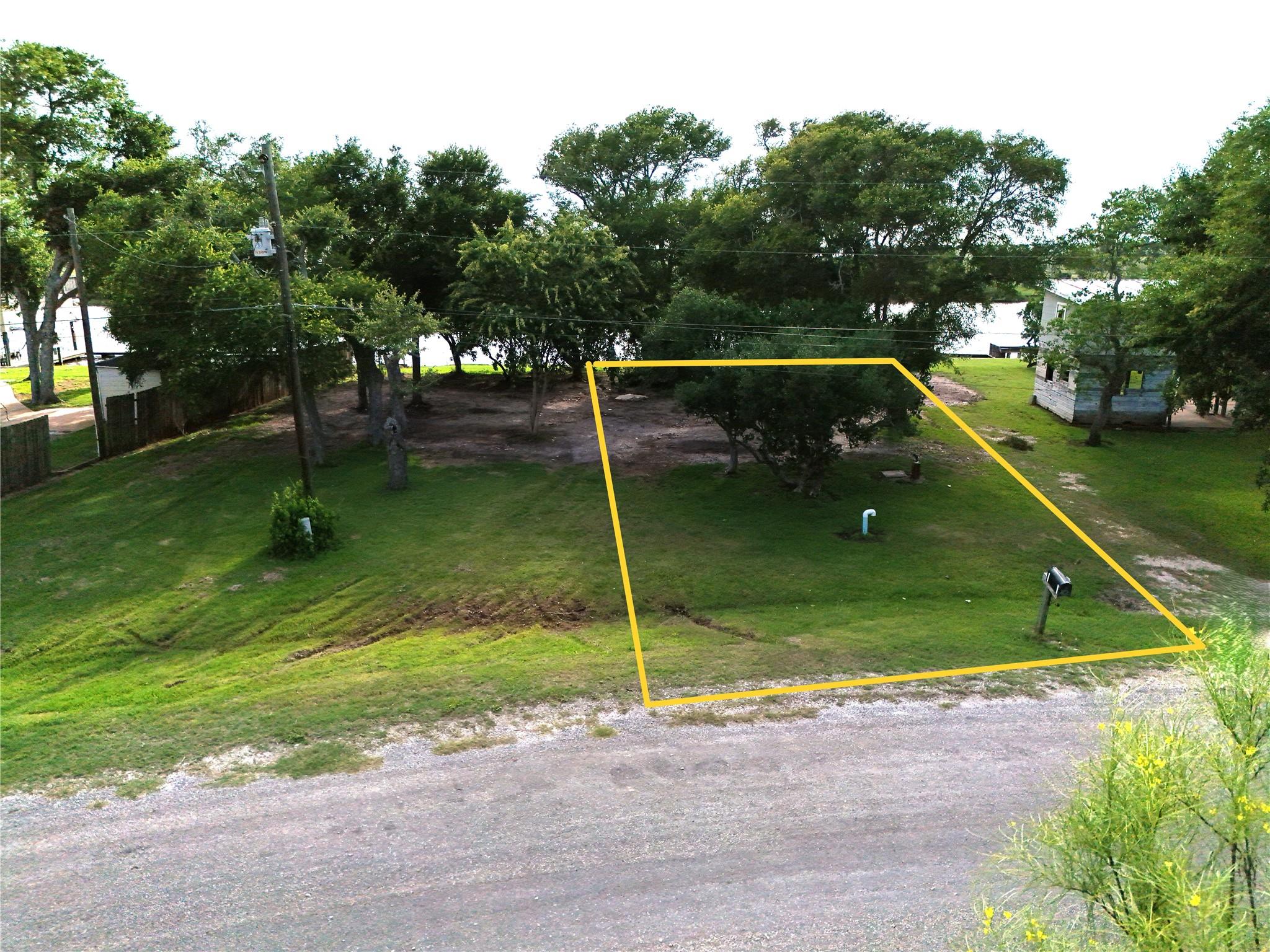 1828 Creekside DR
