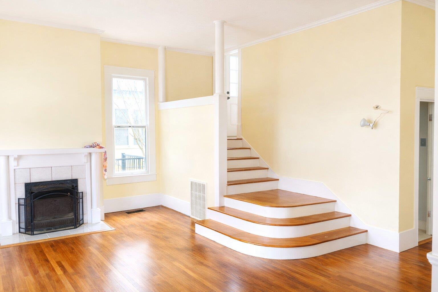 307 Burleson ST