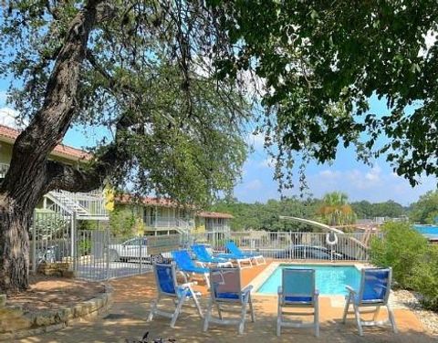 Tiny photo for 2302 E Side DR #30, Austin, TX 78704 (MLS # 4549482)