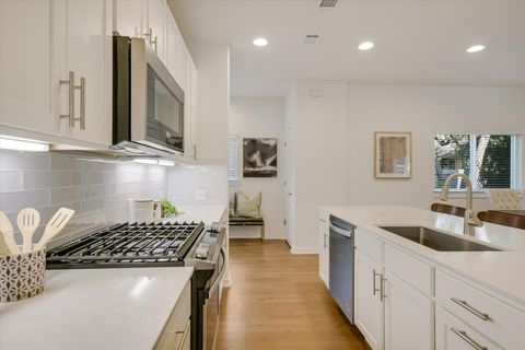 Tiny photo for 6800 Menchaca RD #31, Austin, TX 78745 (MLS # 7116049)